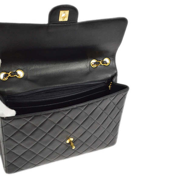 CHANEL Black Lambskin Jumbo Classic Flap Shoulder Bag 181634 - Picture 8 of 10